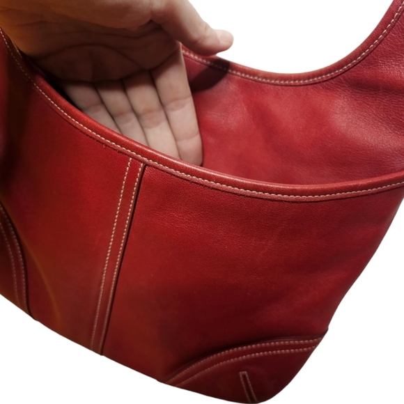 Coach bag. Red. Couple marks on outside as shown but in good used condition! - Picture 5 of 9